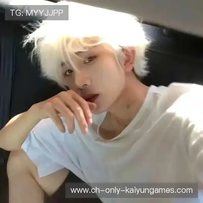 滑璇鸣
